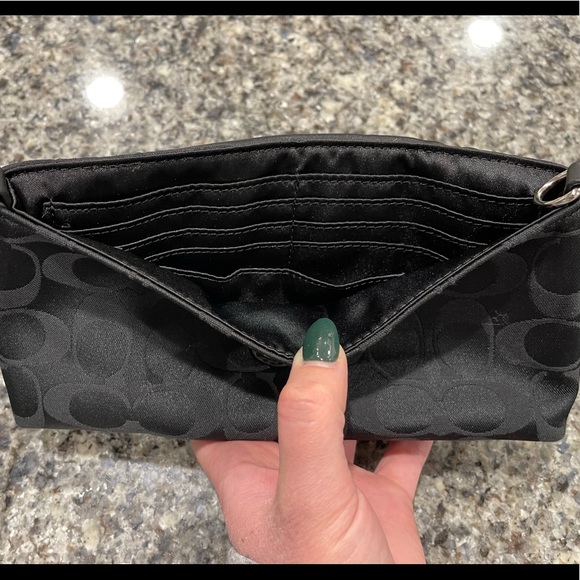 Coach Large Black Wristlet - Picture 7 of 7